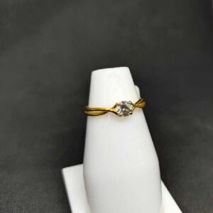 916 Ladies Single Stone Ring