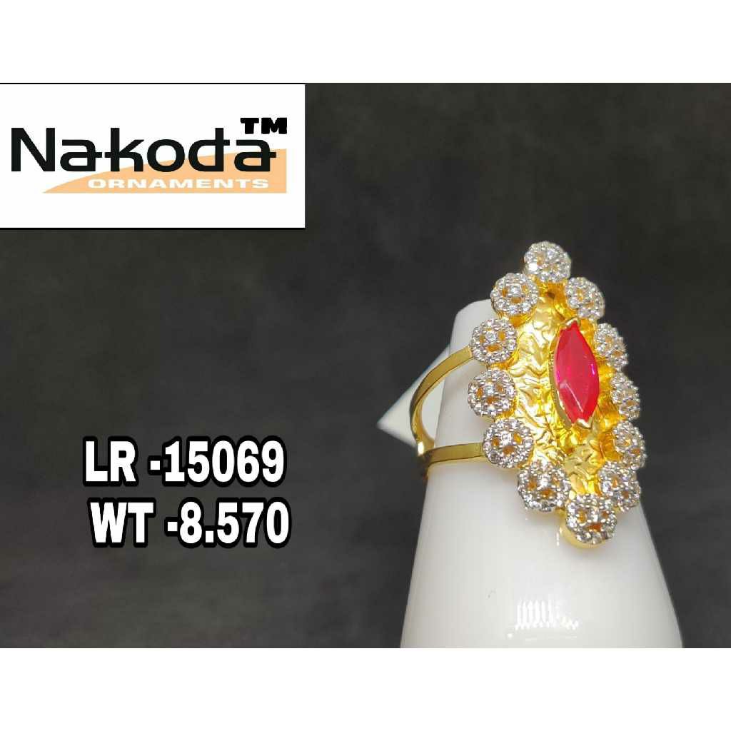 916 Ladies Fancy Gold Ring