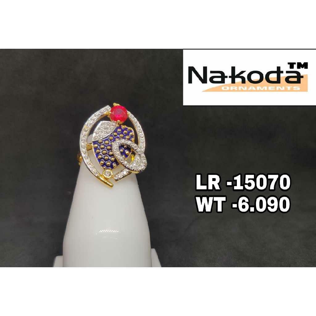 916 Ladies Fancy Gold Ring