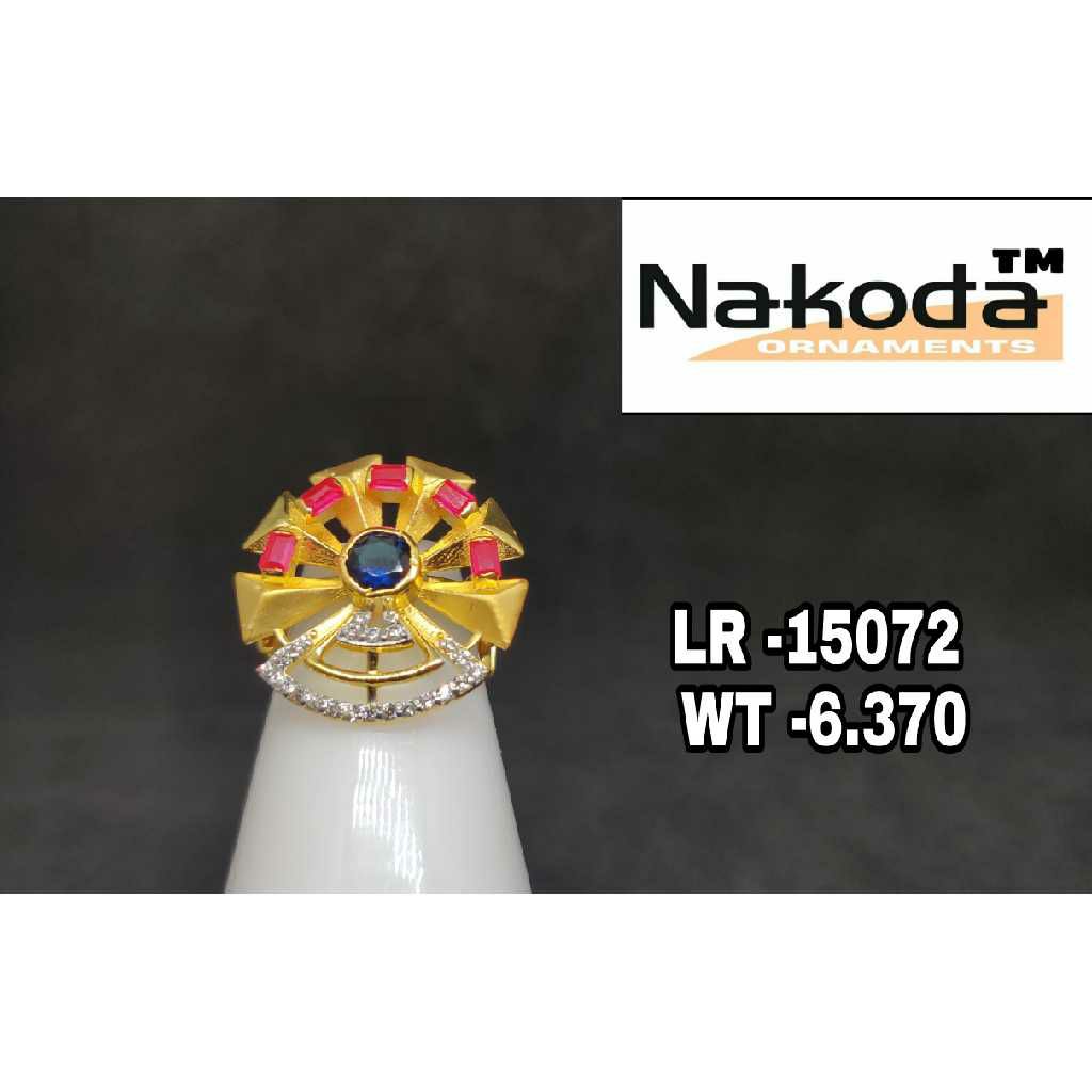 916 Ladies Fancy Gold Ring