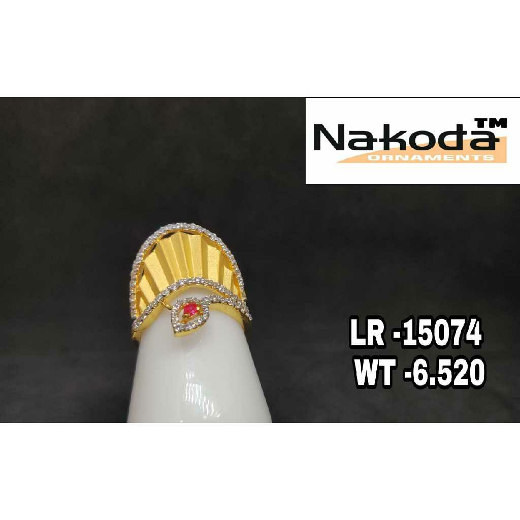 916 Ladies Fancy Gold Ring