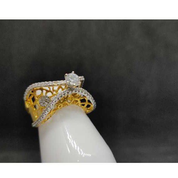 18K Ladies Italian Gold Ring