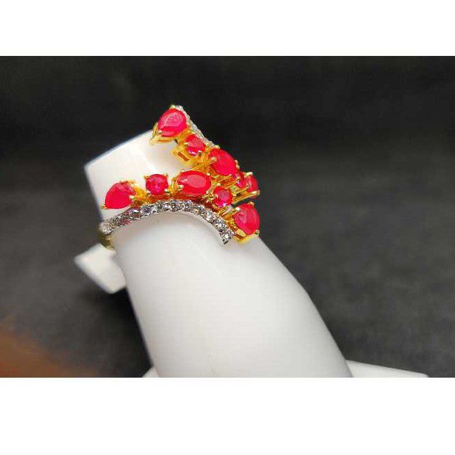18K Ladies Italian Gold Ring