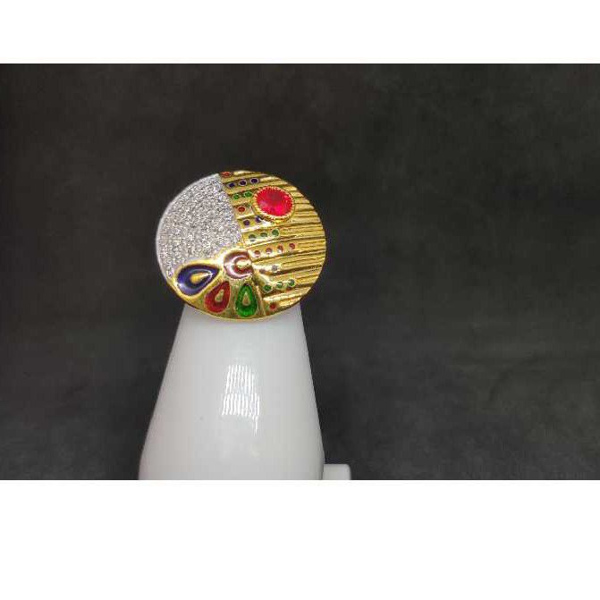 916 Ladies Fancy Gold Ring