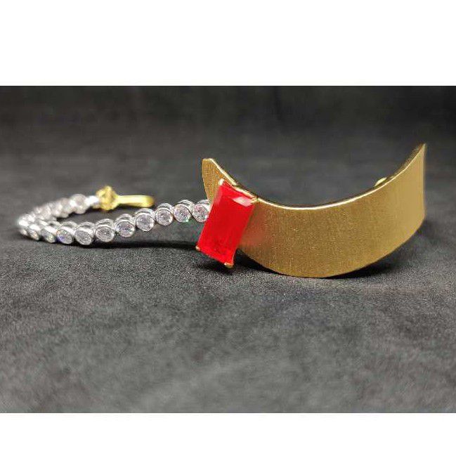 18K Exclusive Ladies Italian Kada