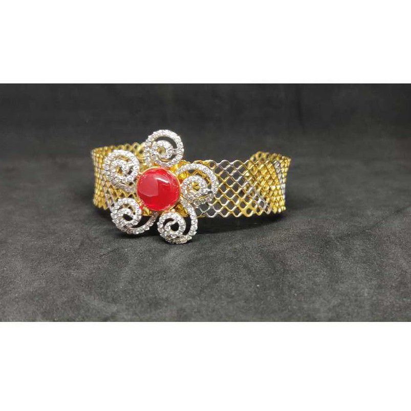 18K Exclusive Ladies Italian Kada