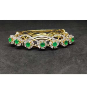 18K Exclusive Ladies Italian Kada