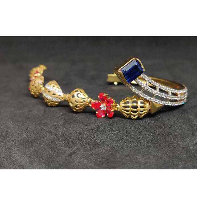 18K Exclusive Ladies Italian Kada