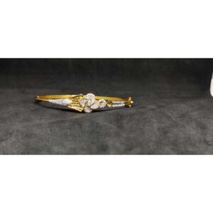 18K Exclusive Ladies Gold Kada