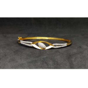 18K Exclusive Ladies Gold Kada