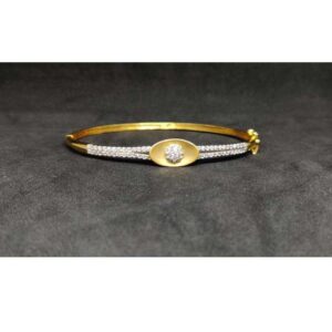 18K Exclusive Ladies Gold Kada