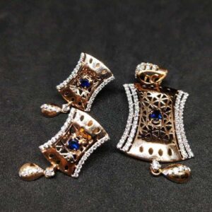 18K Ladies Fancy Rose Pendant Set