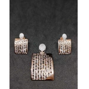 18K Ladies Fancy Rose Pendant Set