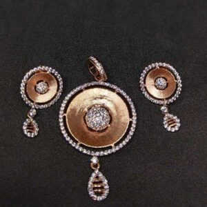 18K Ladies Fancy Rose Pendant Set