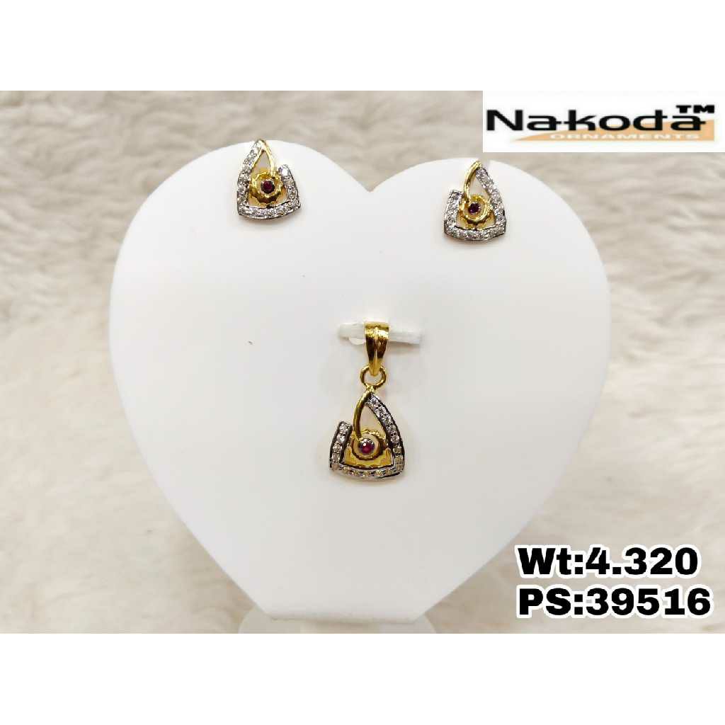 916 Ladies Fancy Pendant Set