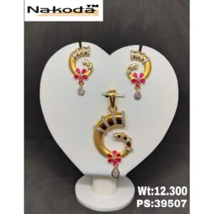 916 Ladies Fancy Pendant Set