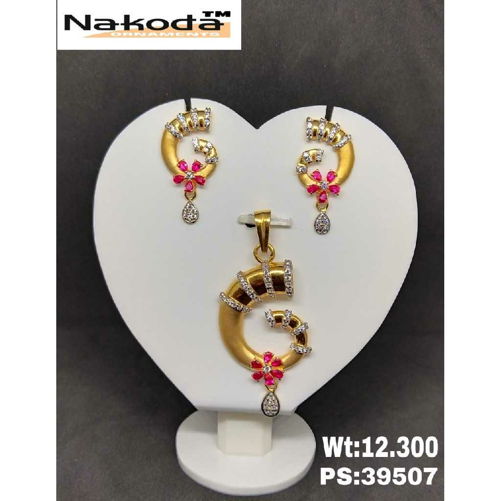 916 Ladies Fancy Pendant Set