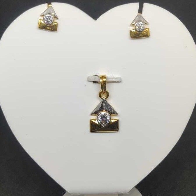 916 ladies fancy pendant set