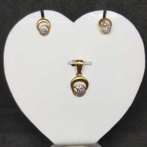 916 ladies fancy pendant set