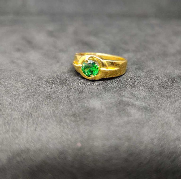 916 Men's colour stone gold ring