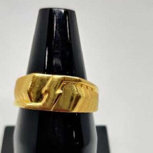 916 Men's plain gold ring