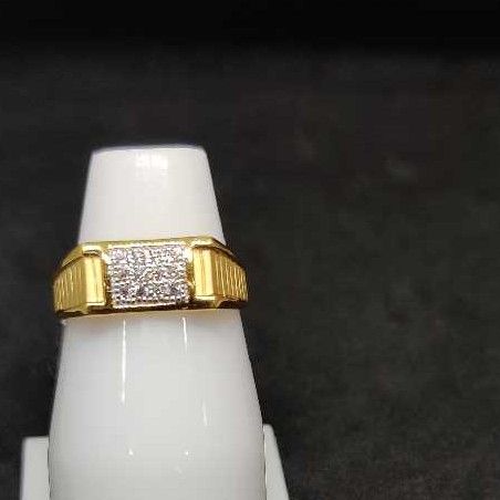 916 Men's fancy gold ring