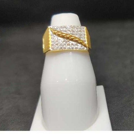 916 Men's multi stone gold ring