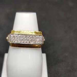 916 Men's fancy gold ring