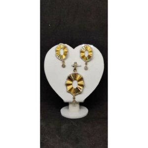 916 Ladies Fancy Pendant Set
