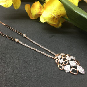 18kt fancy ROSEGOLD Dokiya
