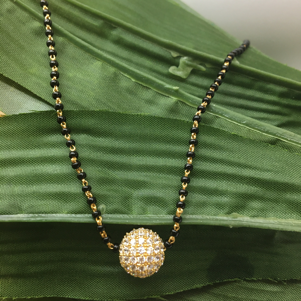 attracted piece of 916 gold Cz Mangalsutra Dokiya