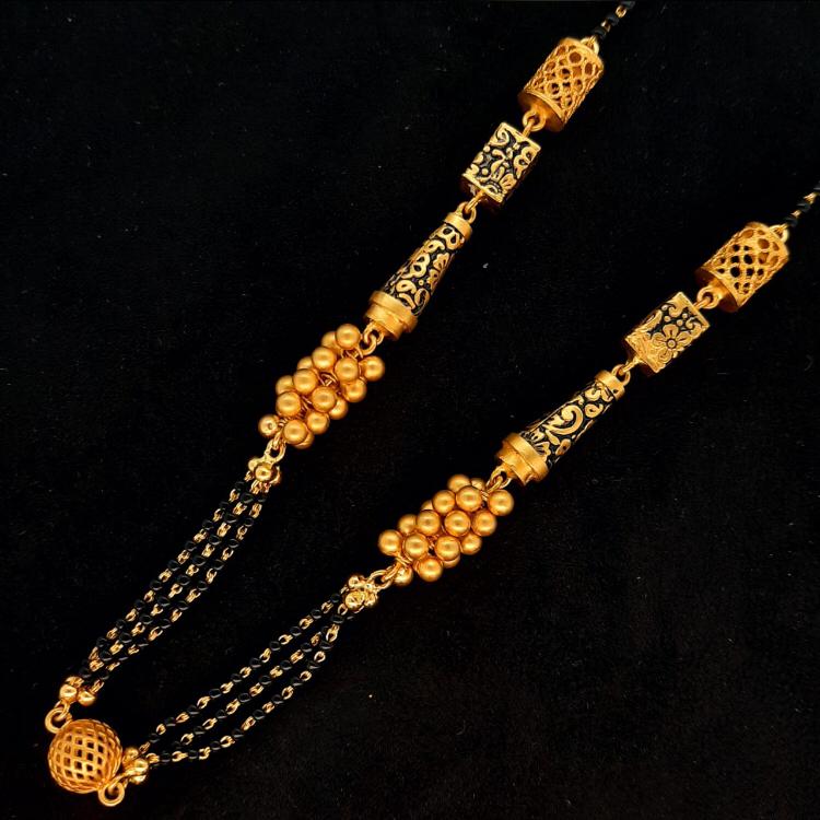 916 gold antique Mangalsutra dokiya
