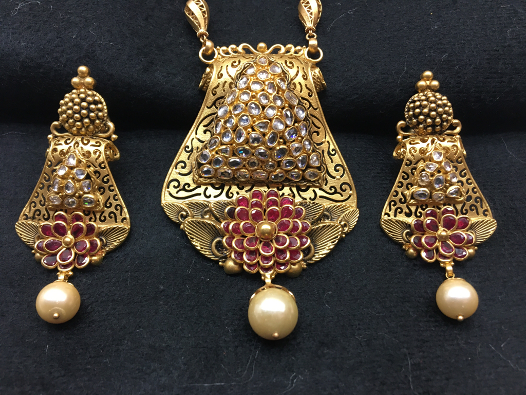 22kt exquisitely made moissanite mangalsutra - Image 2