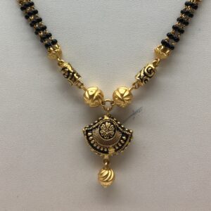 22ct Gold Antique Light Weight  Jewellery Mangalsutra Dokiya