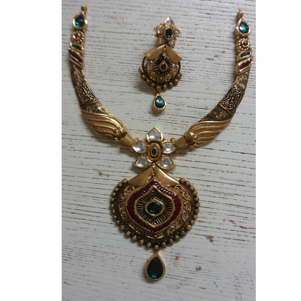 22KT Gold Antique Necklace Set