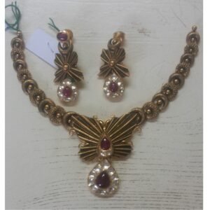 22KT Gold Ladies Designer Necklace Set Yellow
