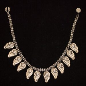 936 silver peacock design necklace