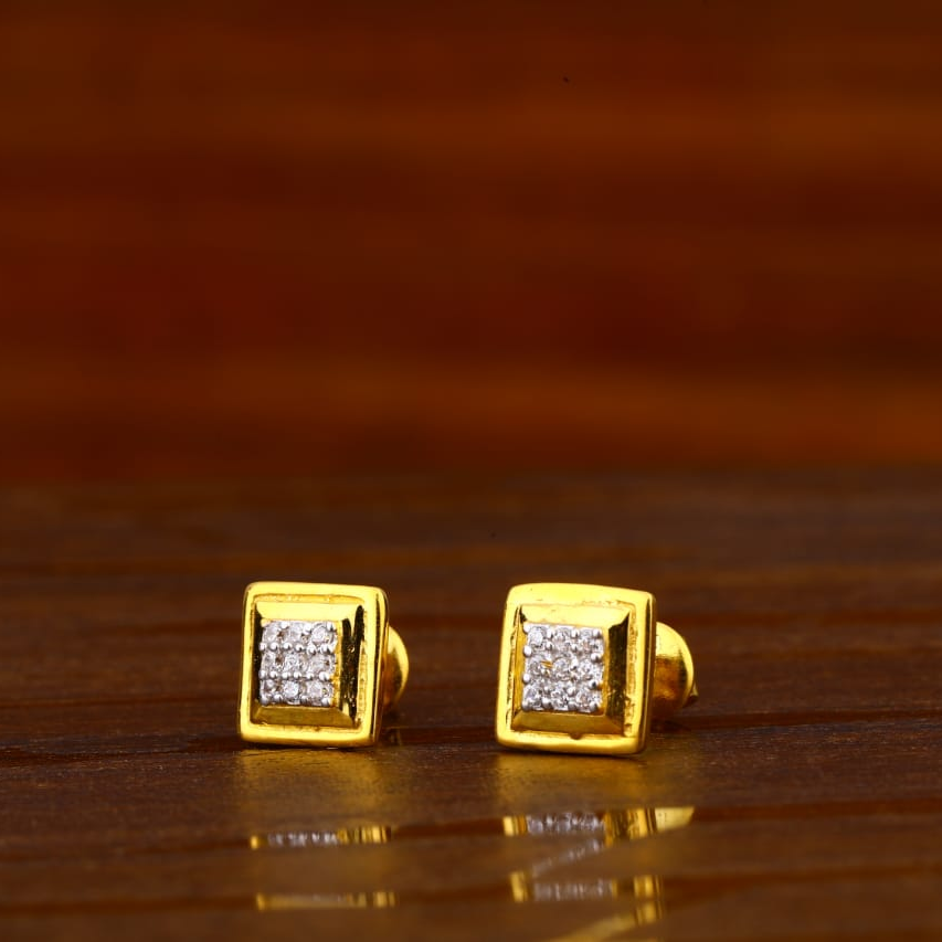 22CT Gold CZ Hallmark Gorgeous Ladies Tops Earrings LTE304