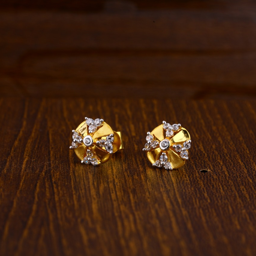 22KT Gold Fancy Ladies Tops Earrings LTE174