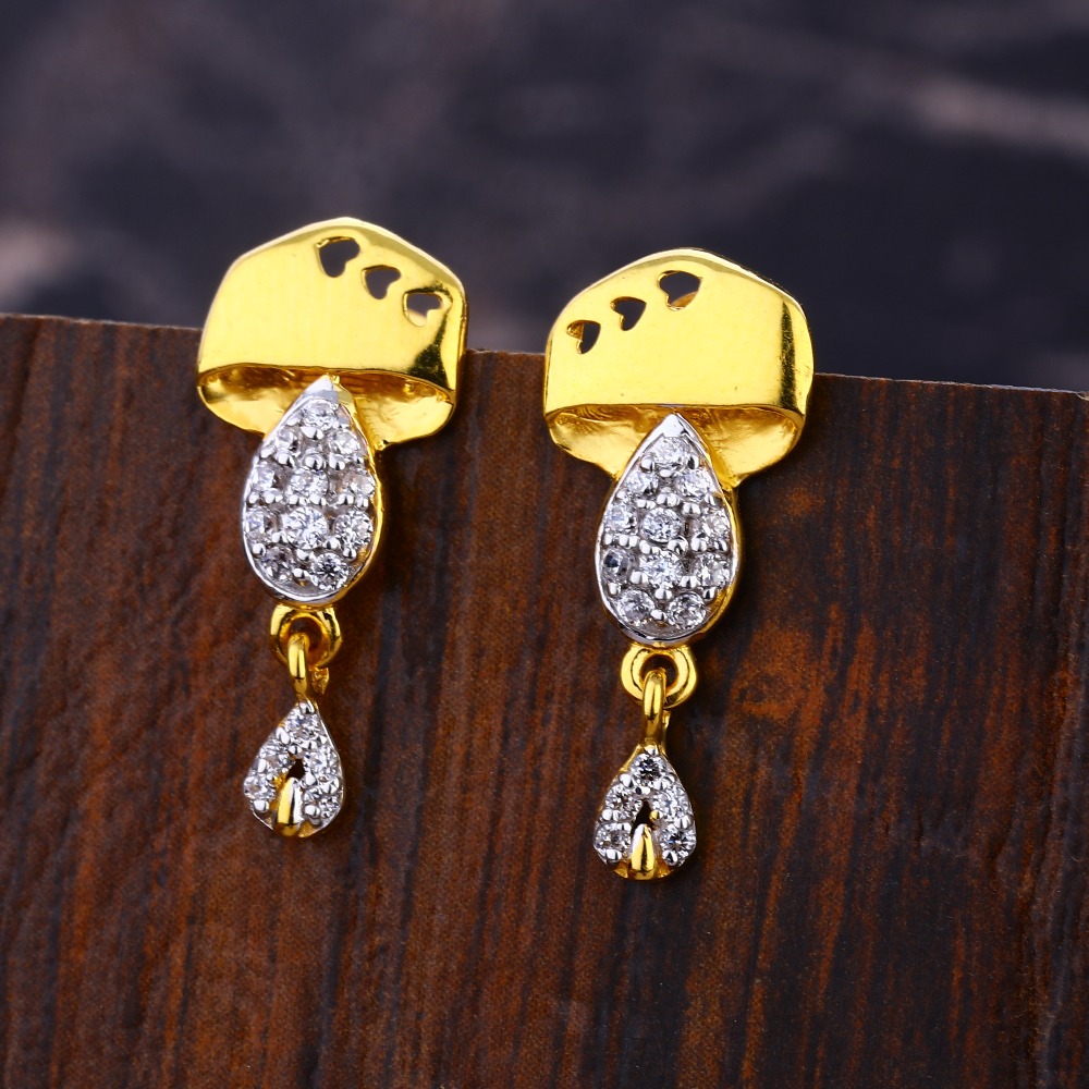 916 Gold CZ Classic Ladies  Earring LFE631