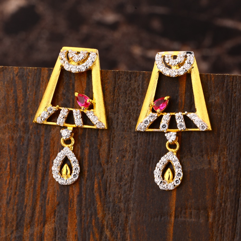 916 CZ Ladies  Designer  Gold Earring LFE455