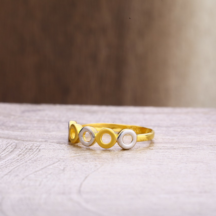 22ct gold delicate ladies plain ring lpr334