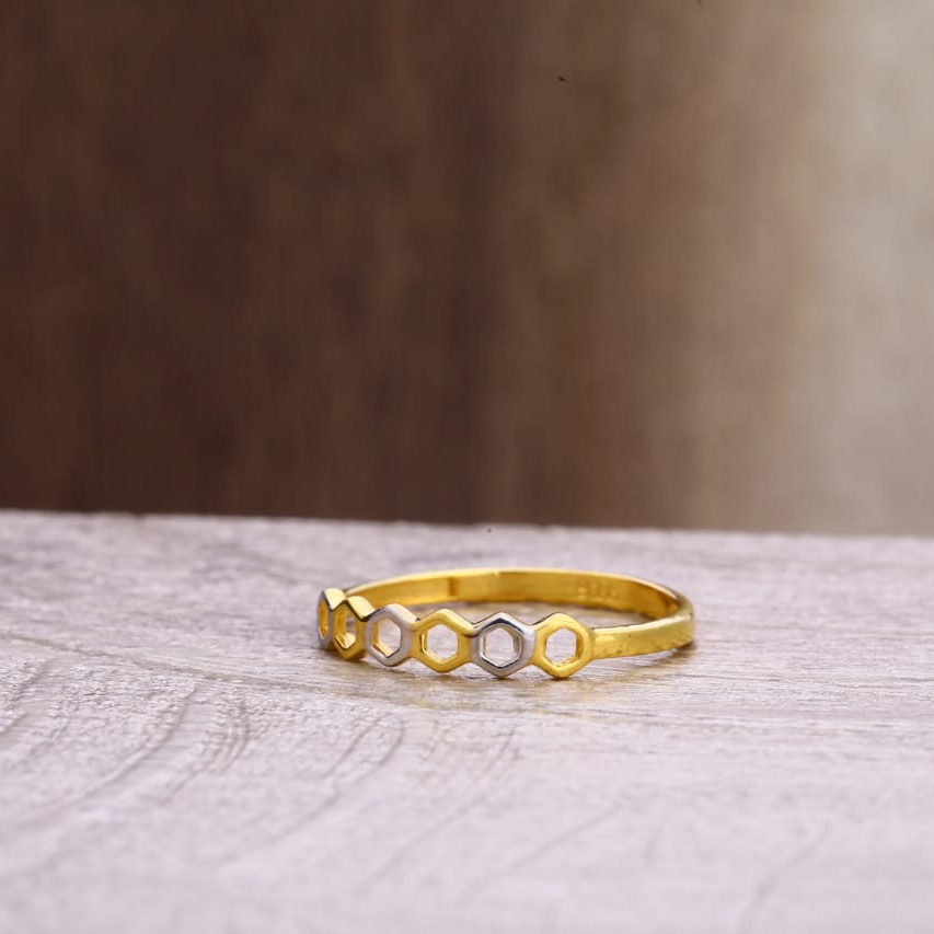 916 Gold CZ Hallmark Fancy Ladies Plain Ring LPR306