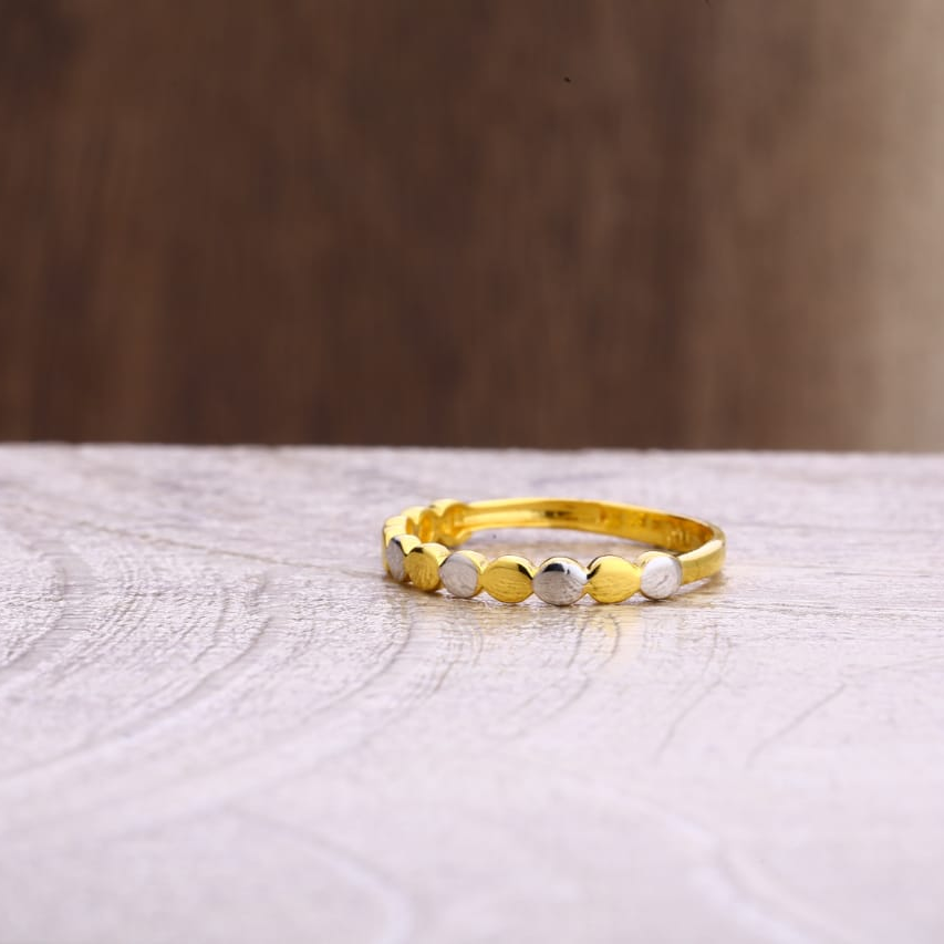 916 Gold CZ Hallmark Delicate Ladies Plain Ring LPR308