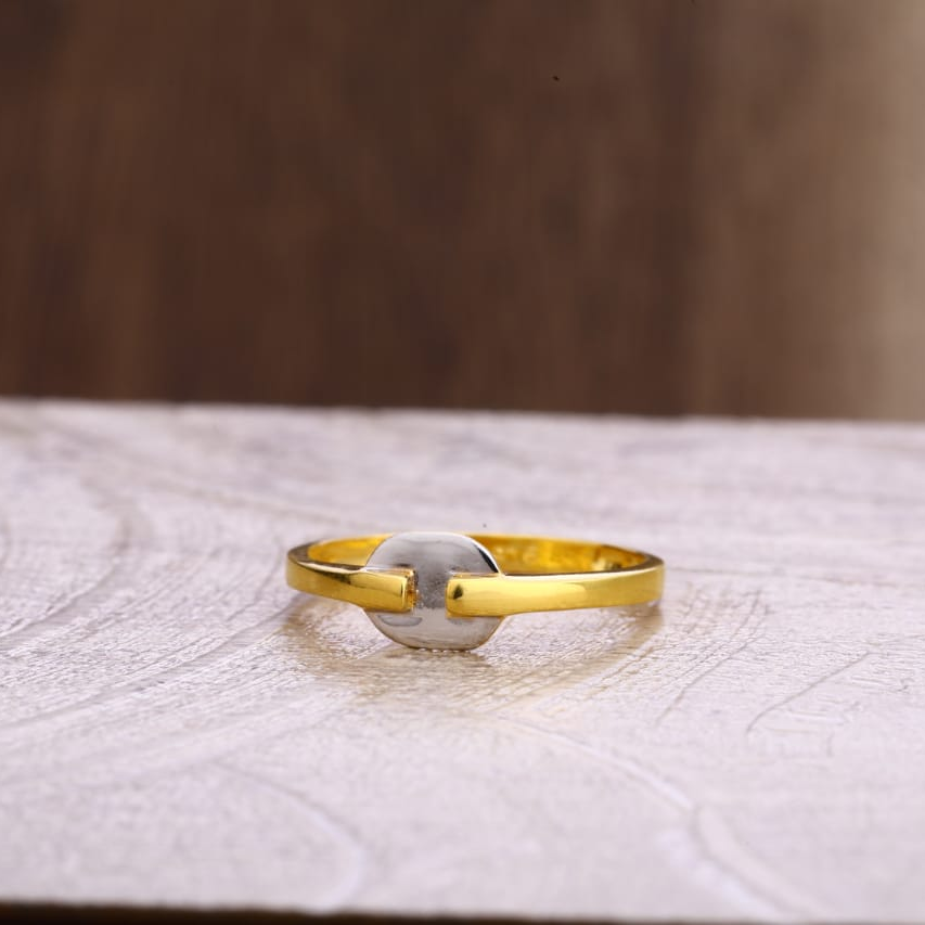 916 Gold CZ Hallmark Classic Ladies Plain Ring LPR310