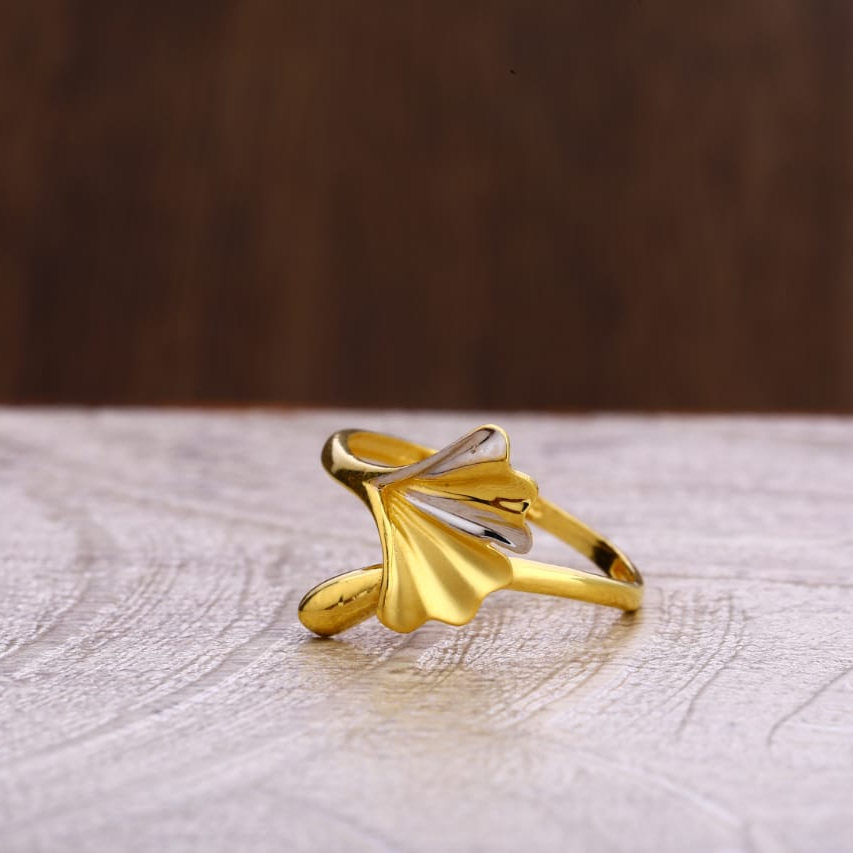 916 Gold CZ Gorgeous Ladies Plain Ring LPR294