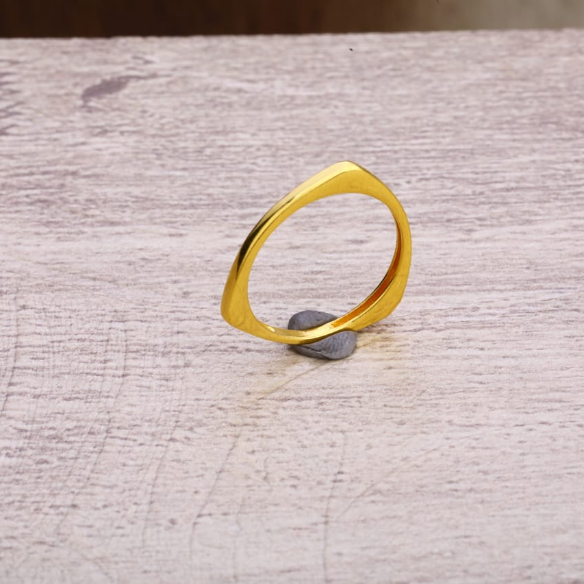 916 Gold Hallmark Delicate Ladies Plain Ring LPR287