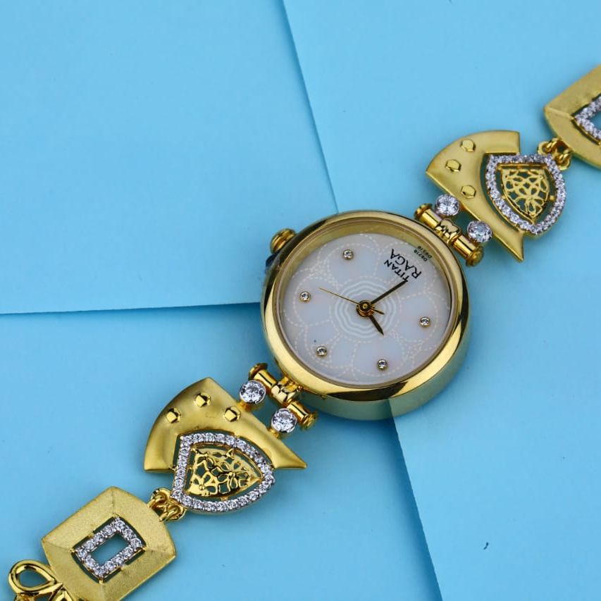 750 Rose Gold CZ Classic Ladies Watch LW04