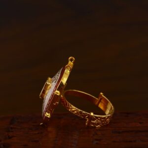 916 Gold CZ Antique Fancy Ladies Ring LAR120