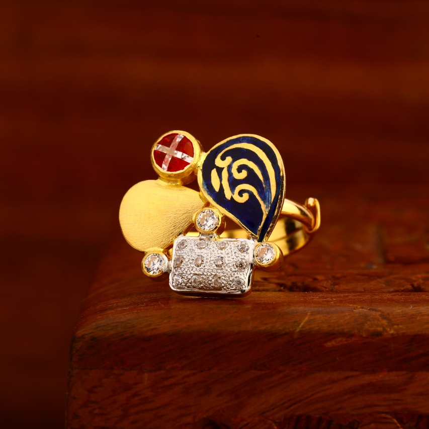 22CT Gold Hallmark Antique Fancy Ladies Ring LAR198